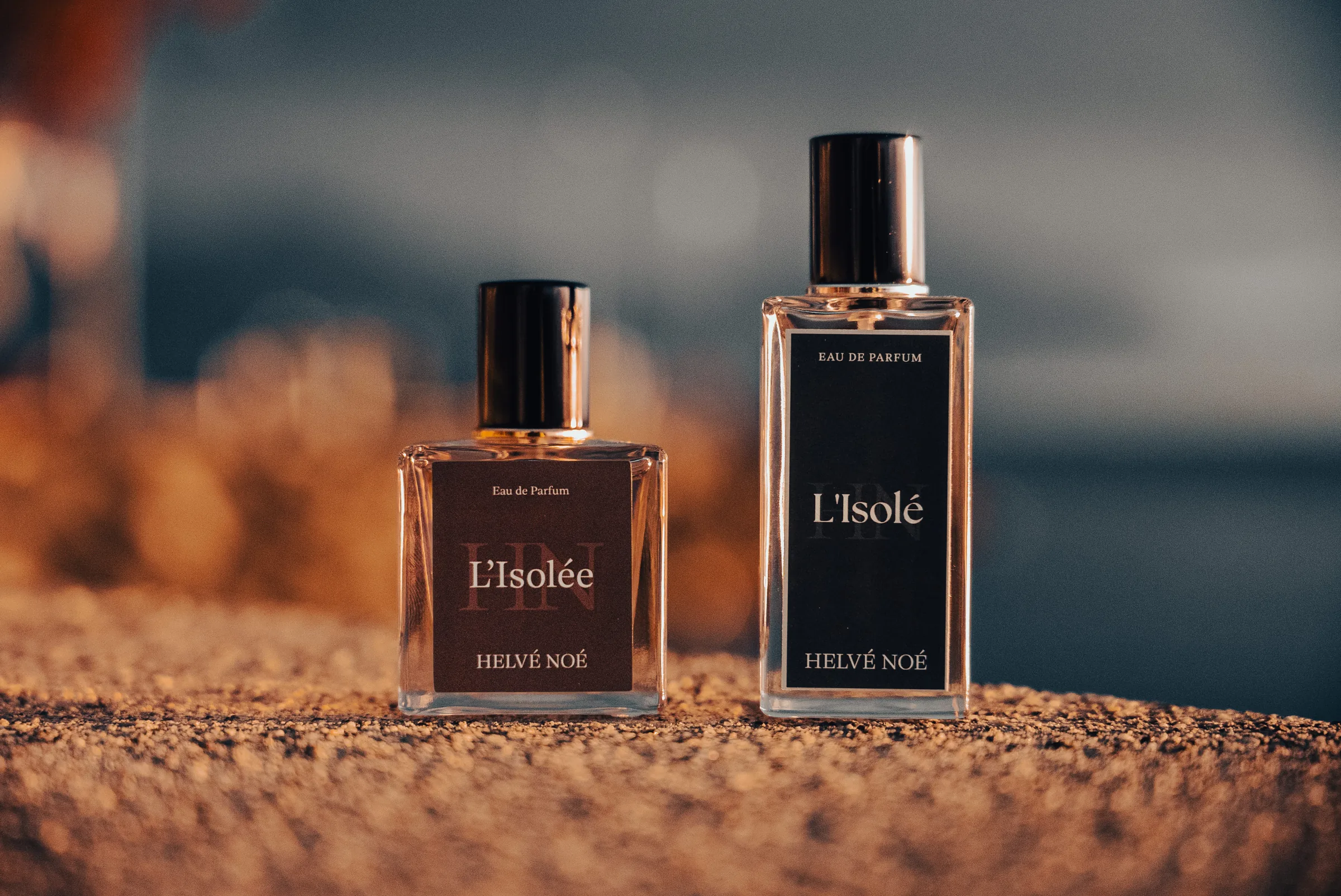 Les parfums L’Isolée et L’Isolé de Helvé Noé